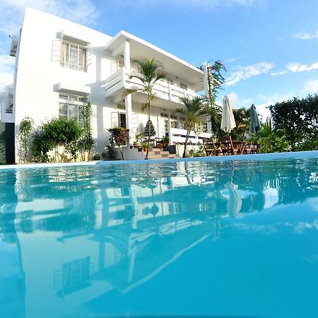 Villa Osumare Guest House Flic en Flac Екстер'єр фото